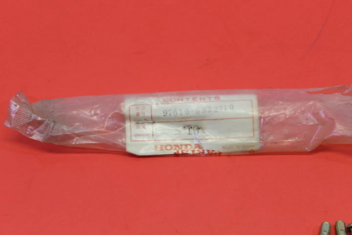 JUEGO DE RADIOS HONDA XL250 SL250S BS 8X193,5 CANTIDAD 8 PIEZAS # 97616-6922710 NUEVO DE STOCK Foto 2 de 4