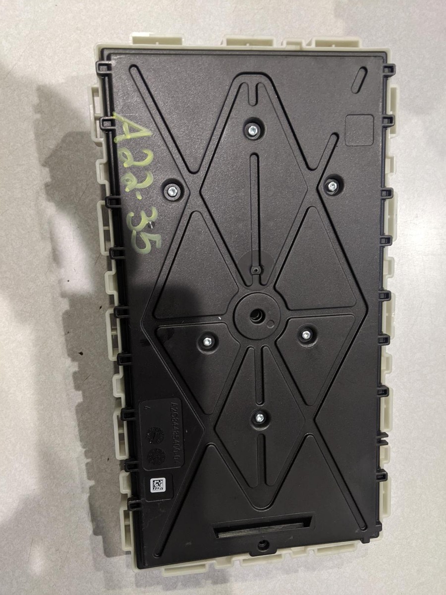 17 18 19 20 BMW 530i (BCM); Body Control Module ID
