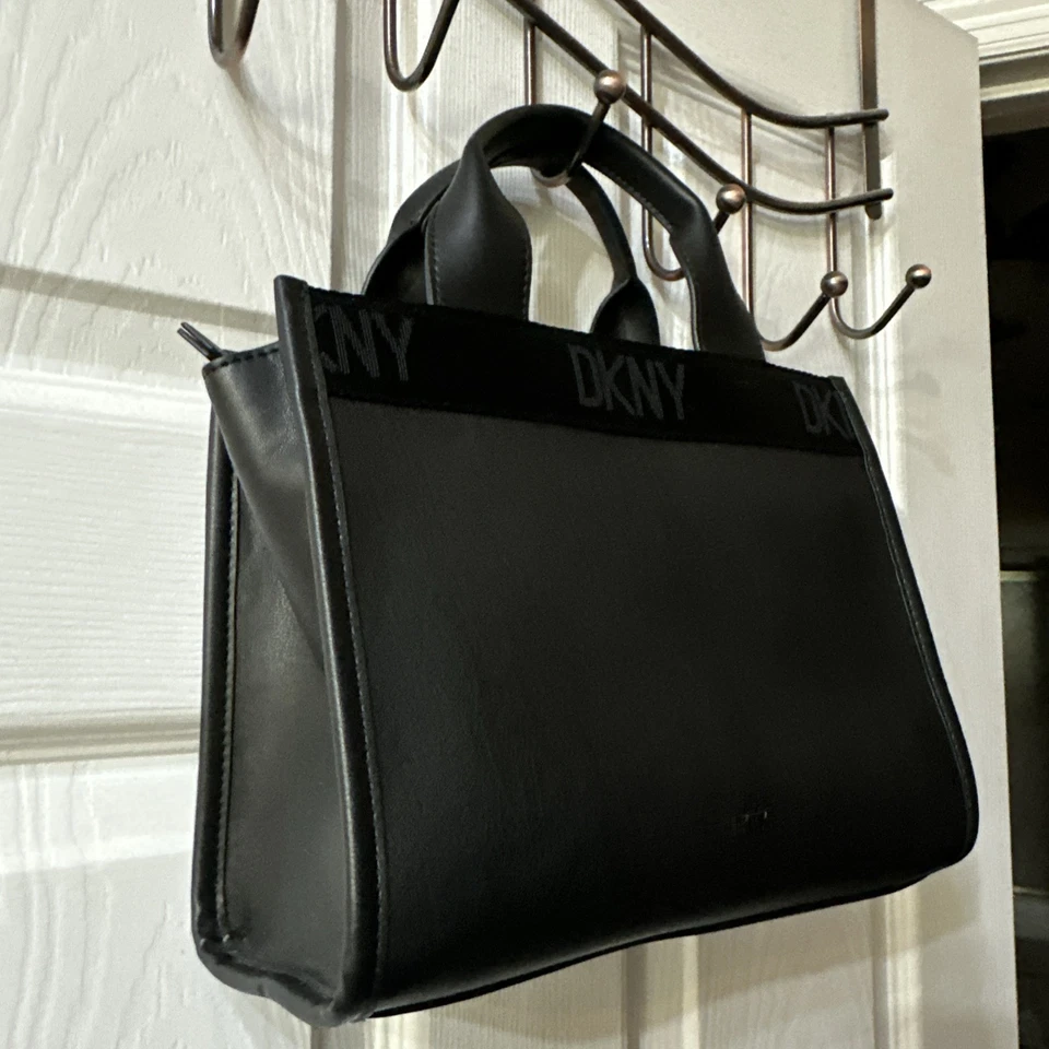 DKNY Women's Small Black Cassandra Convertible Crossbody East West Tote Handbag - Image 4 of 4