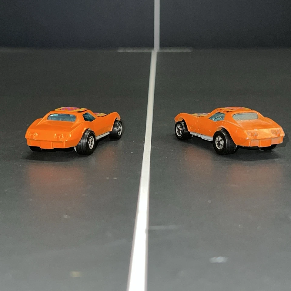 LOTE DE COLECCIÓN 1975 DE 2 HOTWHEELS REDLINE CORVETTE STINGRAY BLACKWALL NARANJA HONG KONG Foto 3 de 4