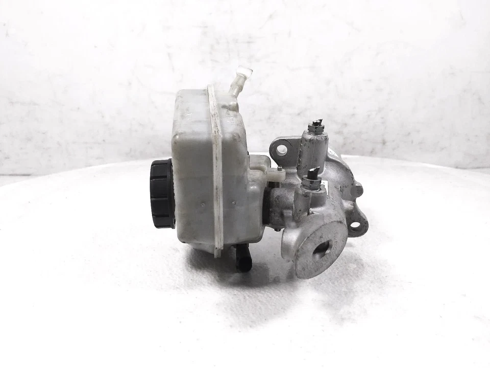 2007-2009 Mercedes-Benz E320 Brake Booster Master Cylinder 006-430-17-01 - Image 4 of 4