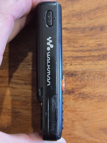 RETRO Sony Ericsson Walkman W810i Cell Phone Cingular UNTESTED No Battery - Picture 5 of 10
