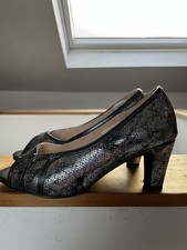 Genuine Leather Silver 1940s Style Peep Toe Heels 4 37 shoes 