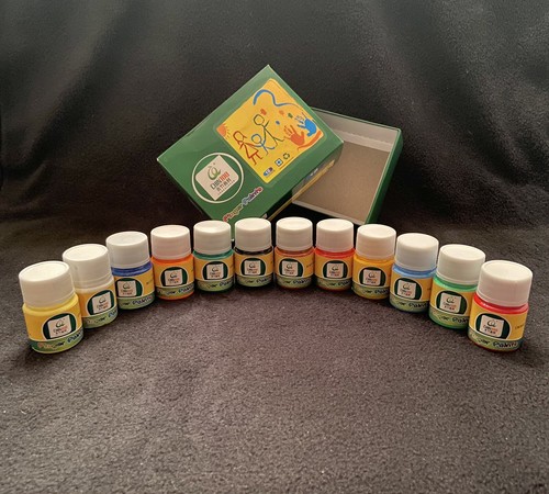 UNUSED BOXED SET OF 12 FINGER PAINTS-WASHABLE!-NON-TOXIC!