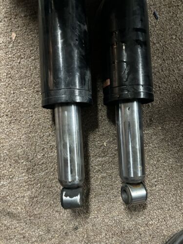 2012 Electra Glide Classic Rear Air Shocks Air Over Oil Suspension 