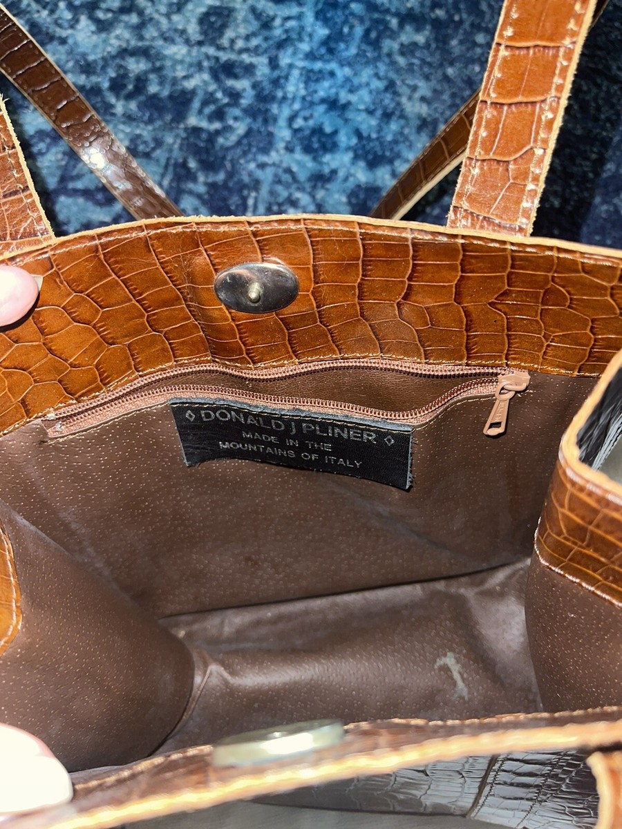 DONALD J PLINER Crocodile / Embossed Leather Shoulder Bag  display picture 3