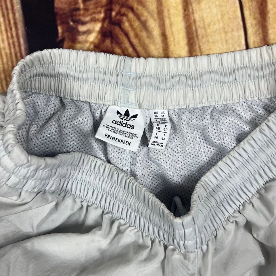 Pantalones Cortos para Correr Adidas Trifolio Gris Para Mujer Medianos Verde Primicio Tejido Entrenamiento Gimnasio Foto 2 de 4