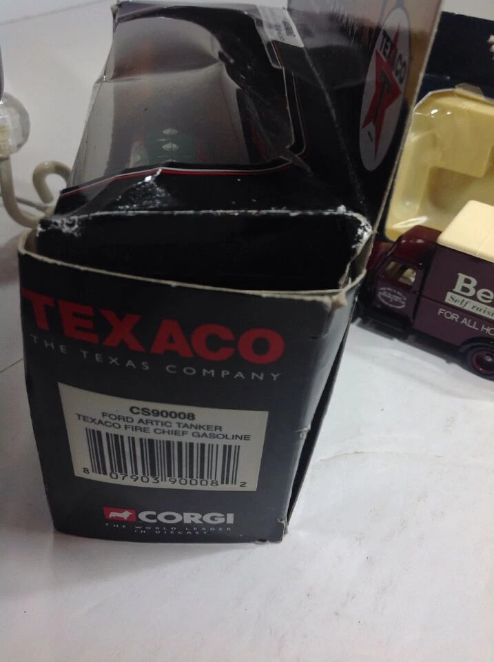Corgi #1 Ford Artic Tanker Texaco Jefe de Bomberos Gasolina ~ Caja de exhibición THE TEXAS CO. Foto 4 de 4