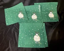 Set Of 4 Green Dinner Table Fabric Napkin Christmas Sheep 18”x19” Cloth Napkin