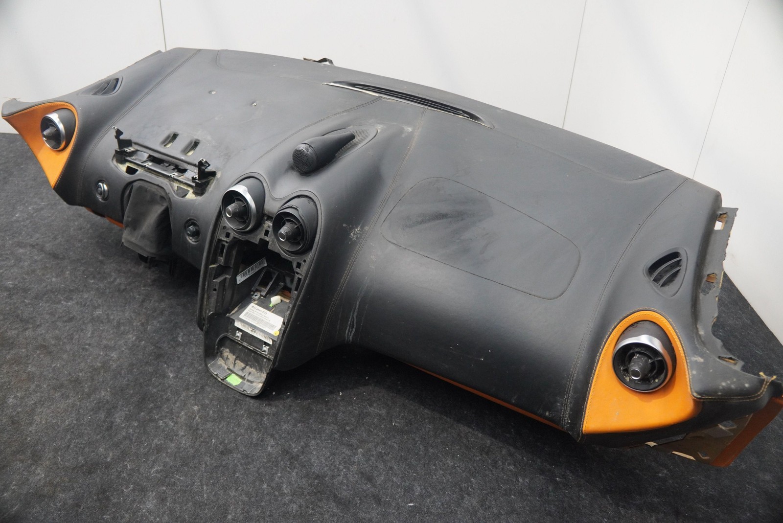 Dashboard Instrument Panel Assembly Black Orange Leather McLaren 570S 2018 *Note