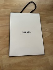 Channel Bag Medium Oblong Bag