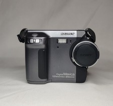 Vintage Sony Mavica MVC-FD85 Digital Camera with Strapped Bag WORKING