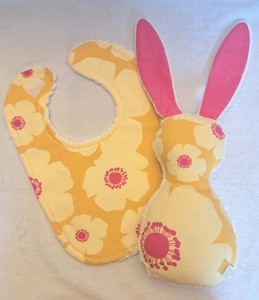 Boutique Baby Toddler Yellow And Pink Flowers Chenille Bib And Stuffed Bunny Set