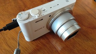 Appareil photo Sony Cyber shot DSC WX350 à réparer l’objectif est bloqué.