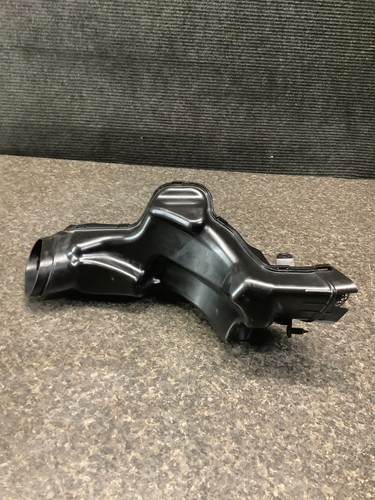 Vent d'admission d'air côté droit 24J Suzuki GSX-R 1000 GSXR 2008 - Photo 2/5