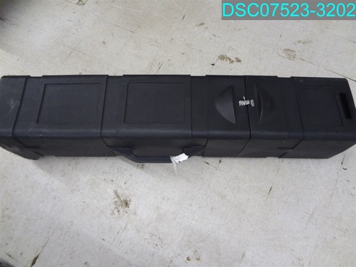 Used LARGE LOCKING HEAVEY DUTY TRADE SHOW DISPLAY STAND WITH HARD CASE 5' X 2'