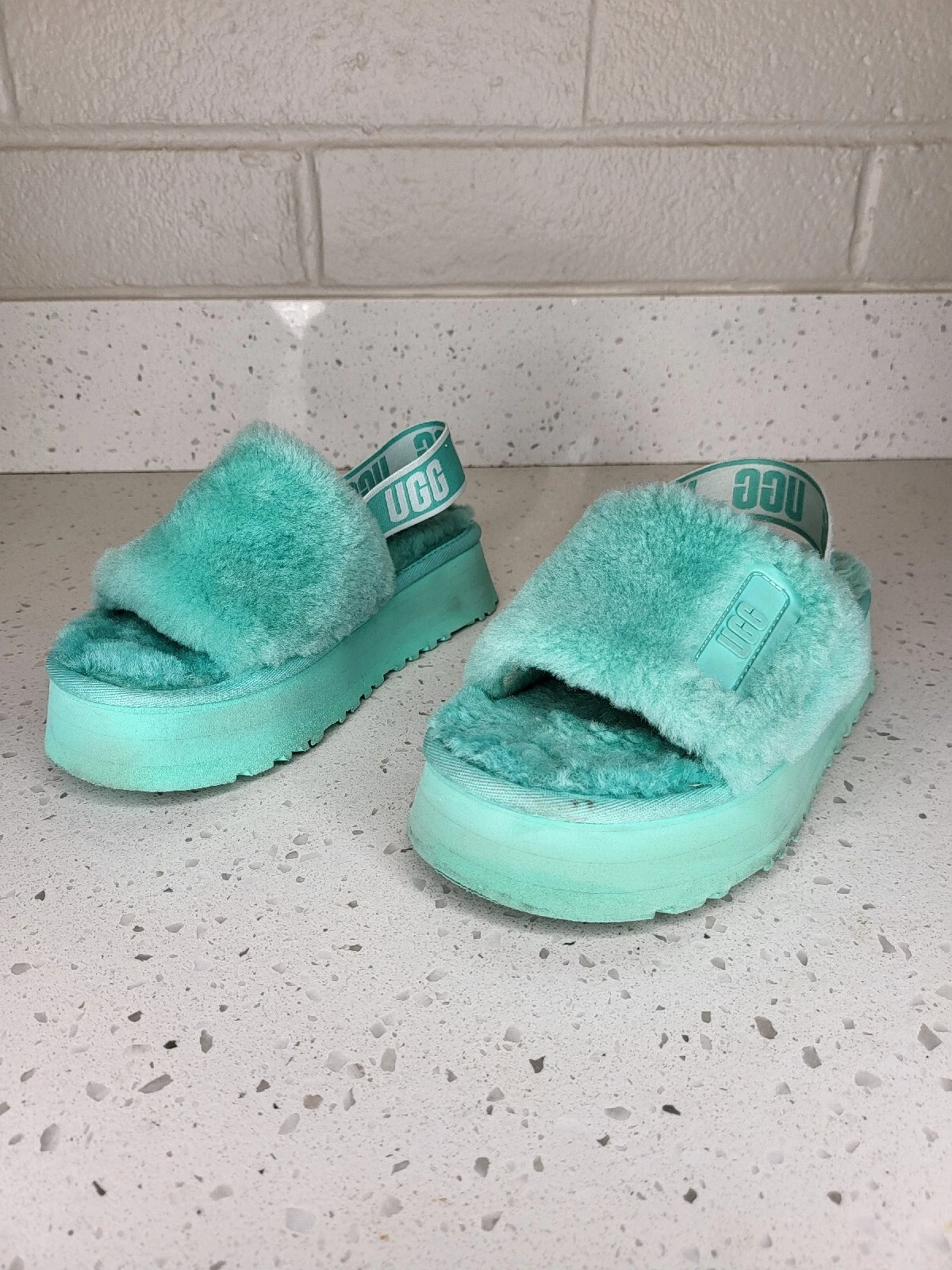 UGG Aqua Disco Scivoli Donna Taglia 6 Piscina Marea