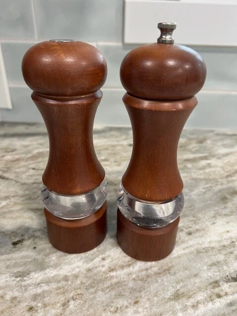 Olde Thompson Wooden Salt And Pepper Mill Set