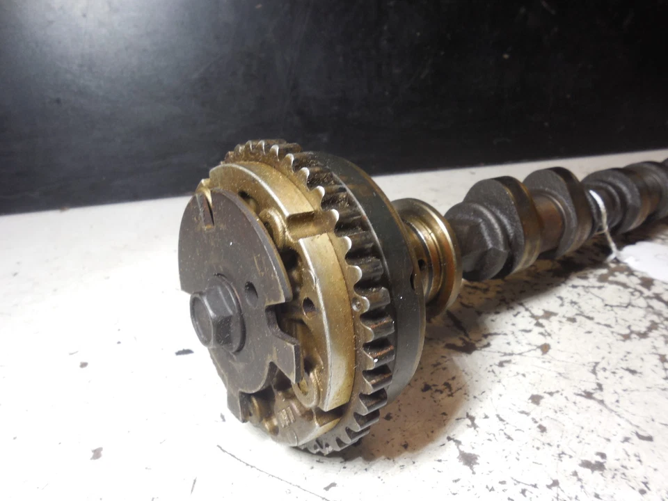 Árbol de levas de admisión lado del conductor izquierdo Cadillac CTS 2.8 2005-2007 52613 con piñón Foto 2 de 4