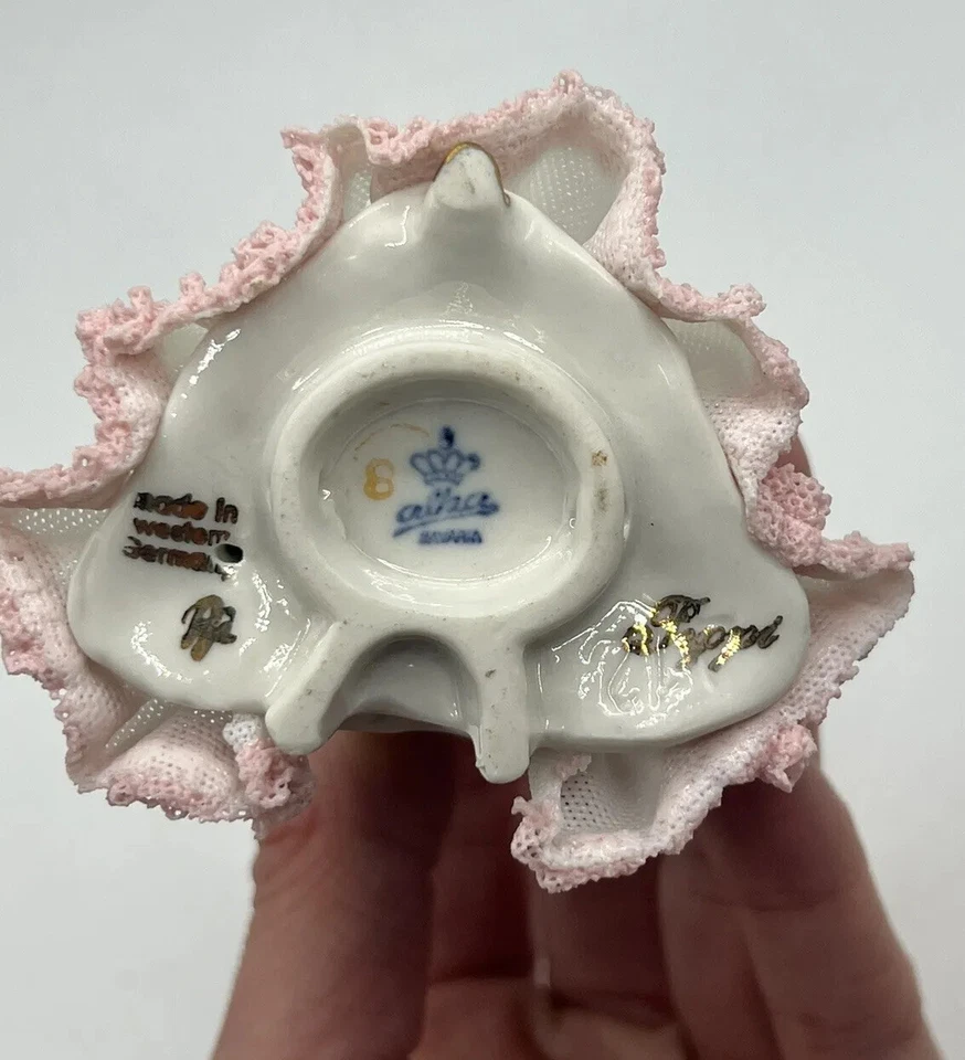 Antigua estatuilla de encaje de Dresde Lady Poppi LEER descripción y ver fotos Foto 2 de 4