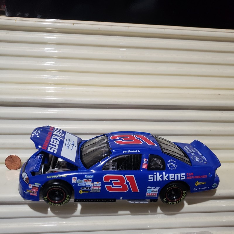 Action 1/24 #31 DALE EARNHARDT JR 1997 Blue SIKKENS REFINISHES Monte Carlo BANK