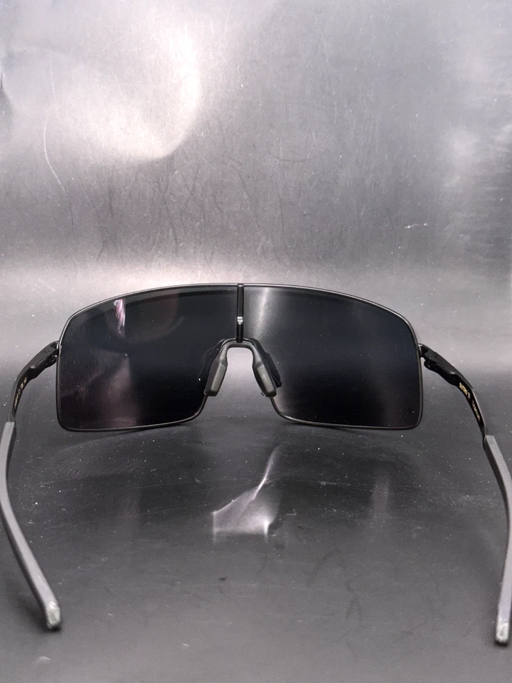 Polarized Mens Oakley Sutro TI Sunglasses - Image 3 of 3