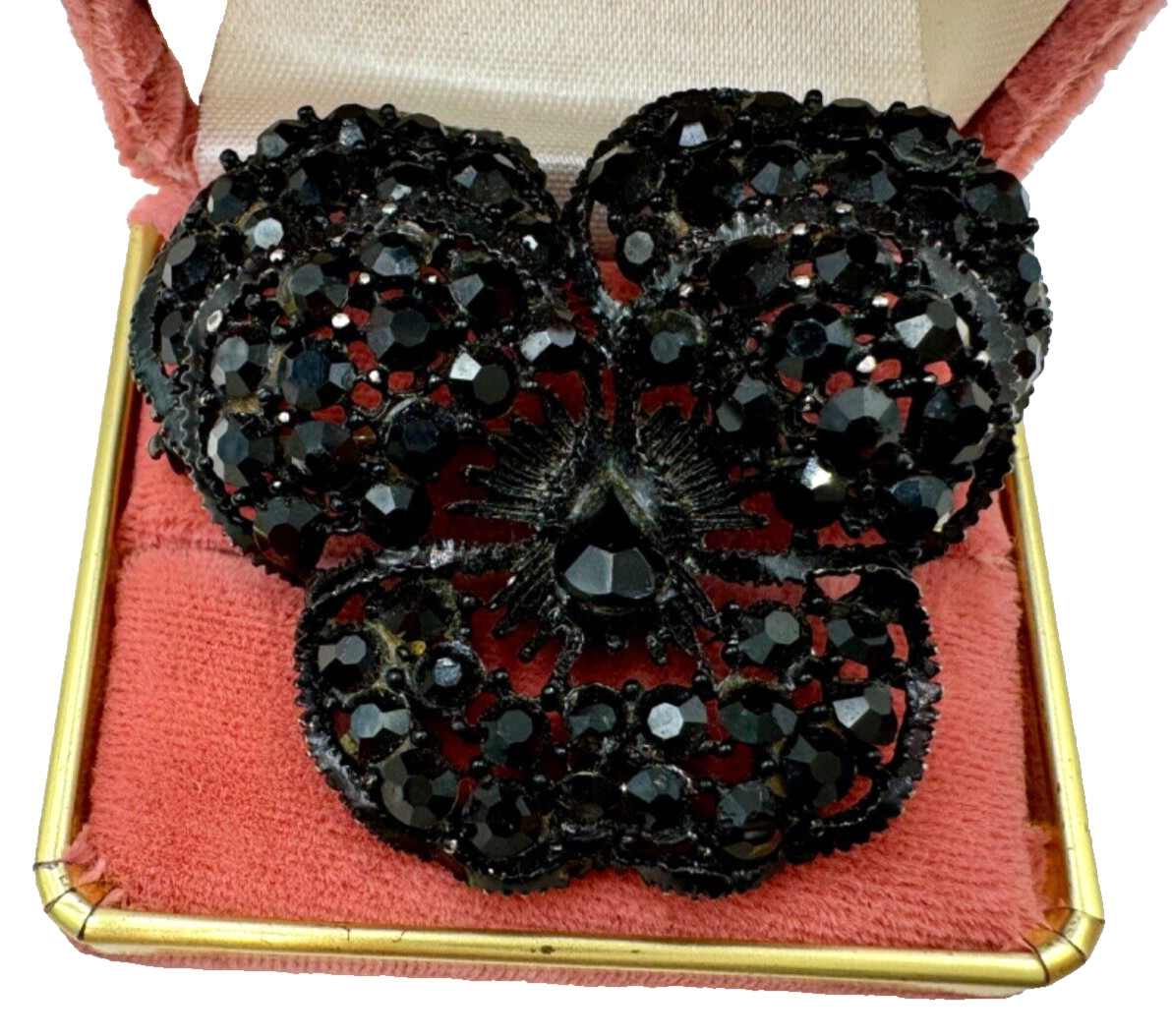 ALBERT WEISS SIGNED BLACK FRENCH JET CRYSTALS PANSY FLOWER VINTAGE LARGE BROOCH