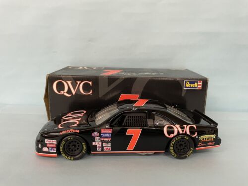 Stock Car Ford #11 B.Bodine Nascar – Revell 1/24 Scale 3905 – Occasion