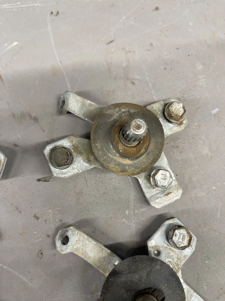 Pontiac GTO 1968-1972 Chevelle pestillo de puerta palanca de liberación corte 442 GS OE Foto 4 de 4