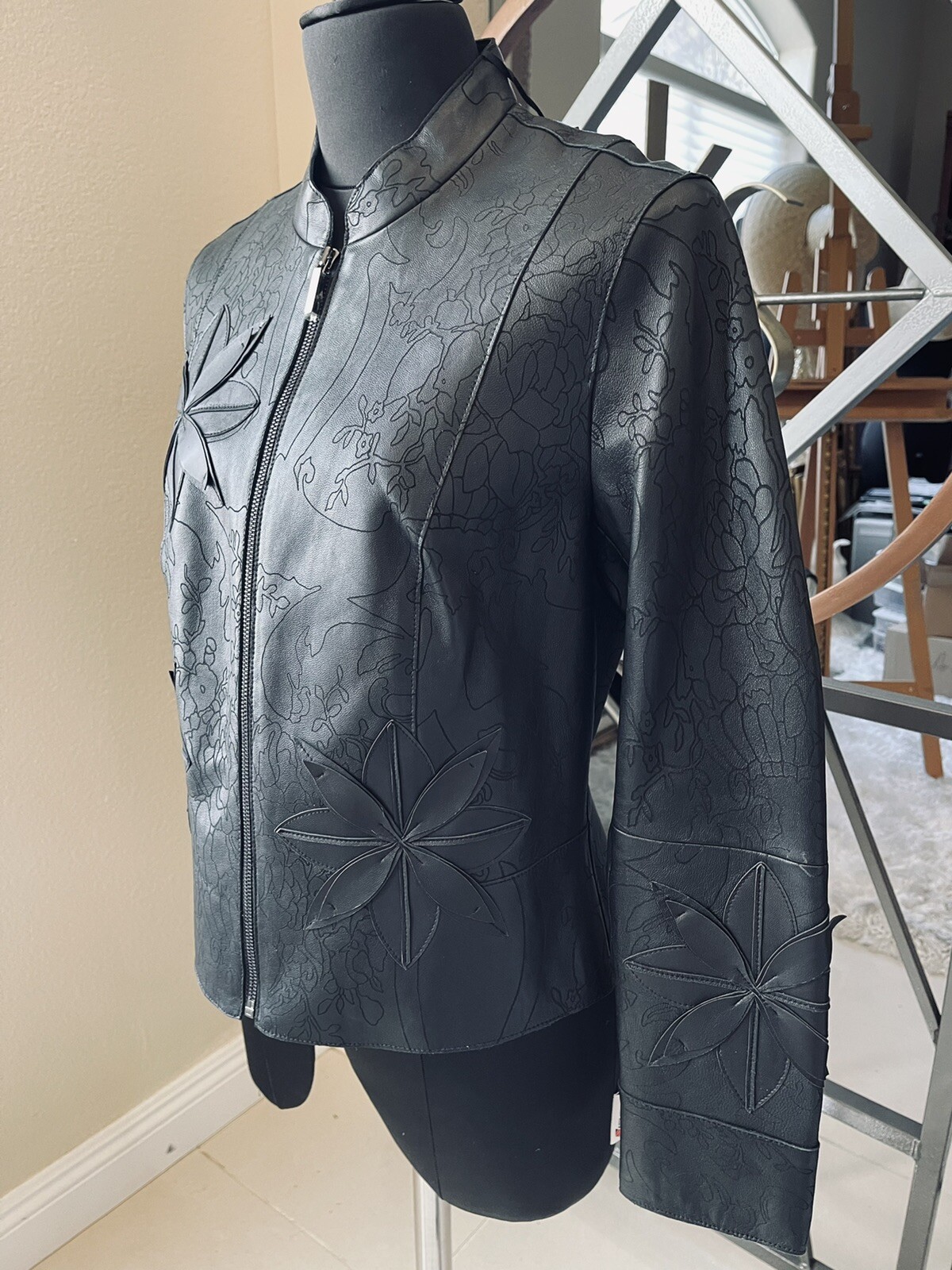 BNWT CARLISLE COLLECTION 100percent BLACK CALFSKIN LEATHER JACKET WOMENS SIZE 6  $1495 image 2