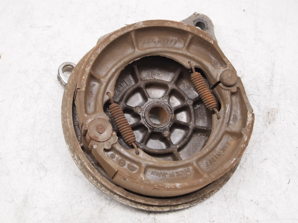 Buje placa freno trasero Suzuki GS450 64210-44060 Foto 4 de 4