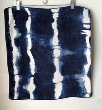 Ryan Studio Decorative Blue White Pillow Cover 20x22 Baturi Linen Silk Blend