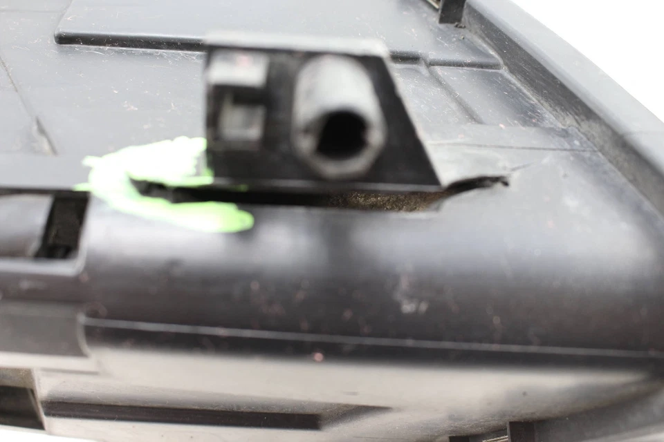 *AS-IS* 2002-2004 AUDI A6 QUATTRO - Right Halogen Headlight / Headlamp - Image 4 of 4