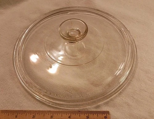 PYREX Lid G1C- Clear Round Replacement Lid. 8 7/8 In. Preowned, Good Condition.