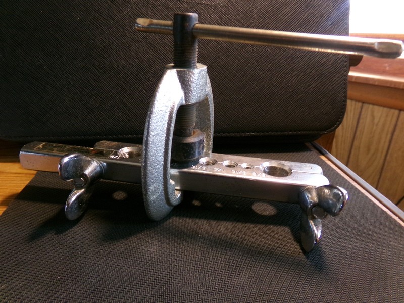 "Vermont American" Pipe Flaring Tool "TAIWAN" 3/16" To 5/8" High Quality Steel