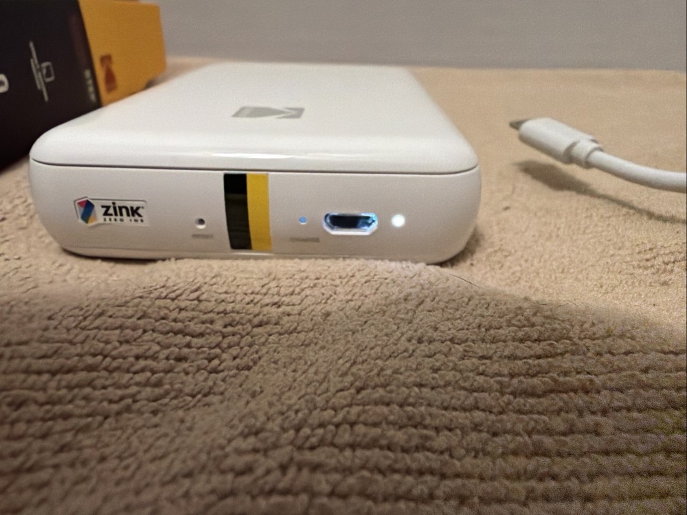 Kodak Step Mobile Instant Photo Printer Portable Zink 2x3" Mini Printer Clean