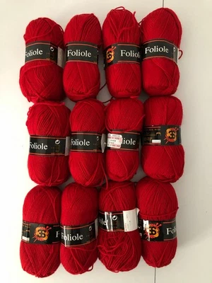 Lot de 12 pelotes de laine à tricoter acrylique Courtelle de couleur rouge - Photo 1/3