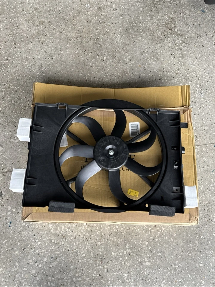 DORMAN 621-041 Engine Cooling Fan Assembly For 06-09 Fusion Milan Zephyr - Image 2 of 3