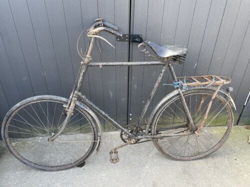Vintage Humber Gents Bicycle 69cm Frame 28” Wheels - Picture 1 of 24