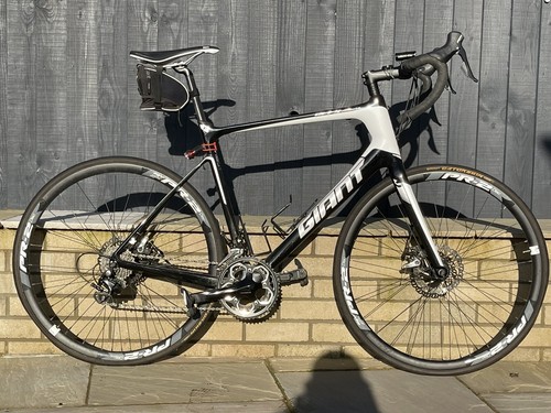 Giant Defy Advanced 2 Carbon Road Bike 