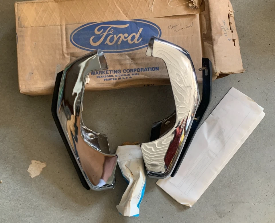 Protectores de parachoques delanteros Mercury Montego 1972 como nuevos Foto 2 de 2