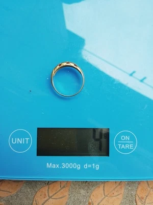 Bague en Or d'occasion 18 Carats avec 10 Petits Rubis ( Un Peu plus de 4 Gr ) - Photo 1/4