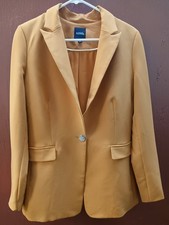 XOXO Woman's single button Blazer in Gold. Faux pockets Size L. Notched lapel