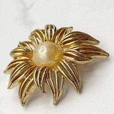 Vintage Gold Tone Faux Pearl Flower Brooch Textured Petal Statement Retro Boho