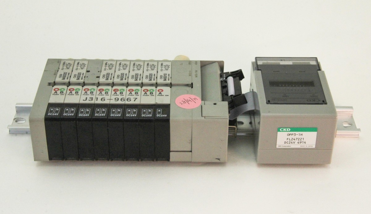 9667 CKD 8 SLOT SOLENOID MANF VLV(N4S020) W/ SLAVE STATION (OPP3