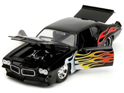 JADA BIGTIME MUSCLE 1971 PONTIAC GTO 1/24 DIECAST MODEL with