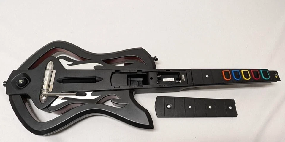 XBox 360 Guitar Hero WARRIORS OF ROCK Kit de Guitarra Paquete Set con Juego de Disco USADO Foto 4 de 4