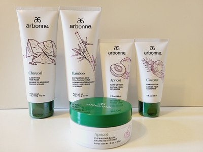 Arbonne verwöhnendes Geschenkset, Gesichtsmaske, Gesichtspeeling, Handlotion & Reinigungsbalsam