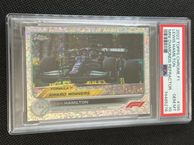 Carte F1 Lewis Hamilton Topps Chrome 2022 – Mini Diamond /299 Notée PSA 9