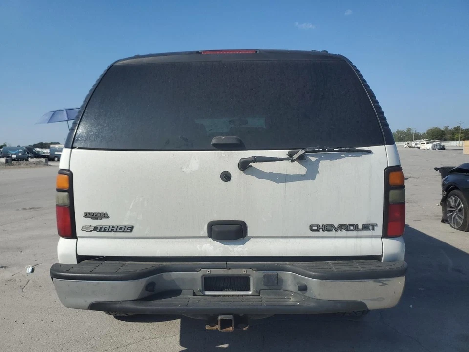 Used Front Right Door Assembly Front fits: 2005 Chevrolet Tahoe classic style cr Foto 4 de 4